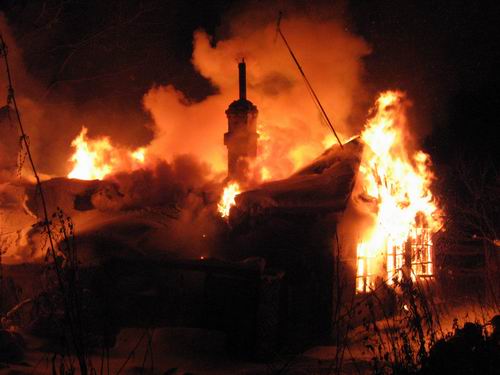 На окраине Одинцова сгорел еще один дом