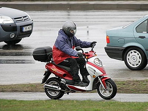 В Одинцово увеличилось количество ДТП с участием водителей мопедов и скутеров
