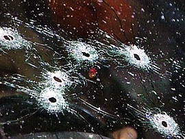 Неизвестные обстреляли из автоматов машины автопарка ЗАО «Матвеевское»
