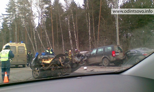 В ДТП на Минском шоссе машину разворвало на куски