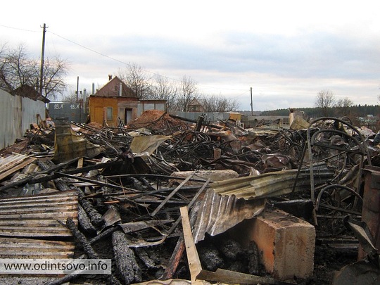 300 гастарбайтеров погорели рядом с родовым гнездом Навального