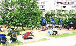 В прошлом году город украсили современные детские  площадки