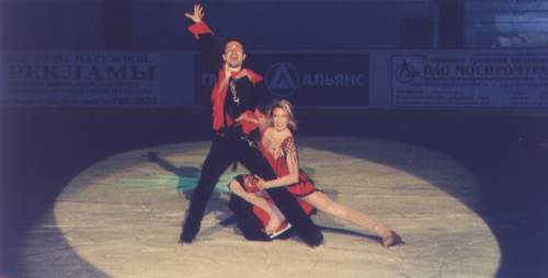 · Илья Авербух и Ирина Лобачева на одинцовском льду