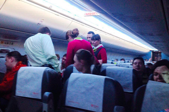 блогер Ильгиз Валинуров дебош в самолете 