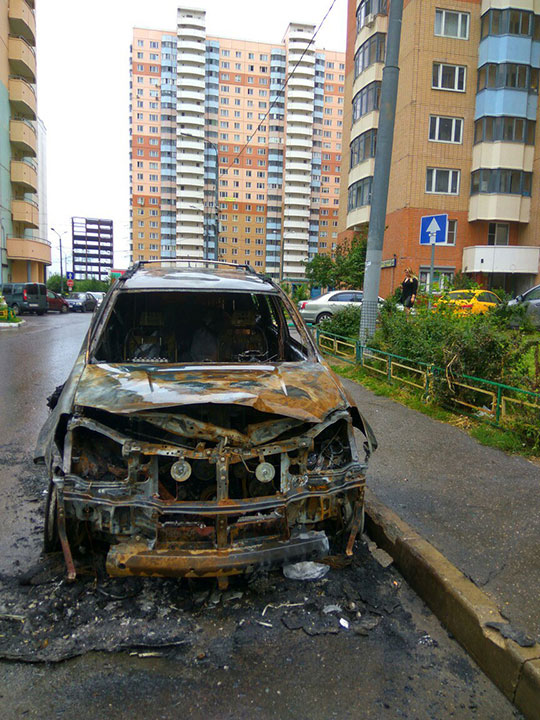 Машина сгорела в Новой Трёхгорке