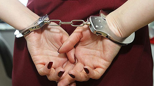 В Одинцово задержана женщина, вымогавшая у москвича 5,5 млн руб.