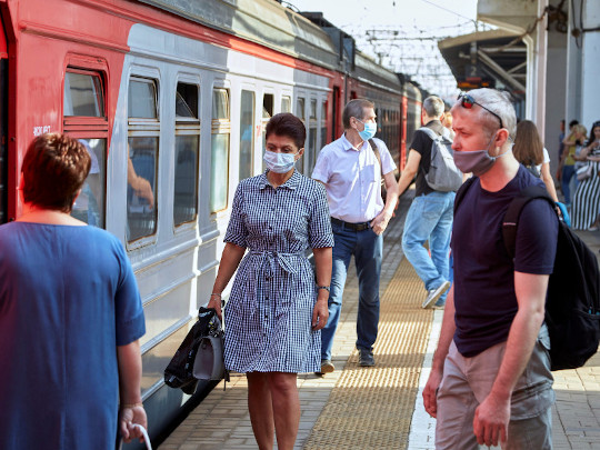 Более 400 человек без масок поймали на станции Голицыно за три дня
