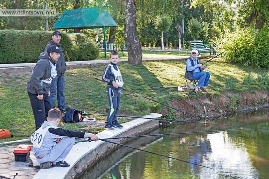 Соревнования по рыбной ловле — 2014, Пацаны на рыбалке