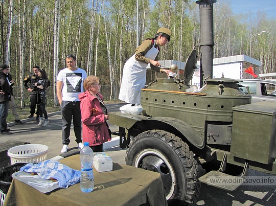 Выставка военной техники на платной дороге Северный обход Одинцово