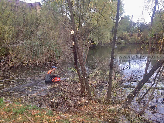 В Рождественно отжимают пожарный пруд у местных жителей, Пруд в Рождествено