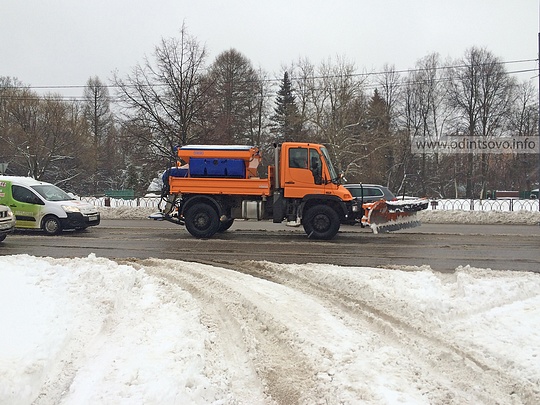 Мощный снегопад парализовал Одинцово