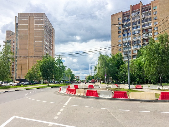 Круговое движение, Круговое движение на перекрестке Жукова-Бирюзова