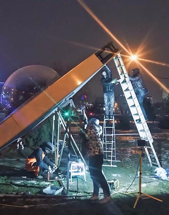 Монтаж НЛО, Процесс создания новогодней инсталляции в центре Одинцово