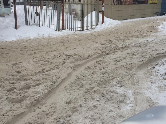 Подход к железнодорожной станции «Одинцово», 8-й микрорайон, 10 дней после снегопада: Одинцово завалено снегом