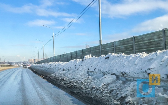 Снегосвалка на путепроводе в Перхушково, Мосавтодор организовал снегосвалку на путепроводе