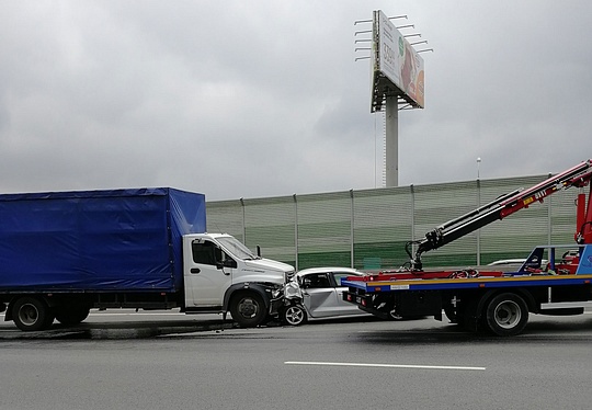 «Газель» и Volkswagen столкнулись на Минском шоссе, Июль