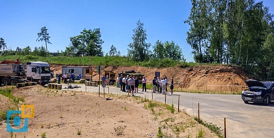 Жители перегородили въезд на карьер Никифировское, 4 июня в 9 утра, была возобновлена незаконная добыча песка на карьере Никифоровское