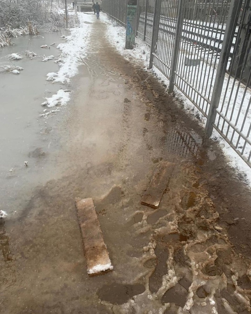 Вода на проходе, Проход у платформы «Отрадное» снова затоплен