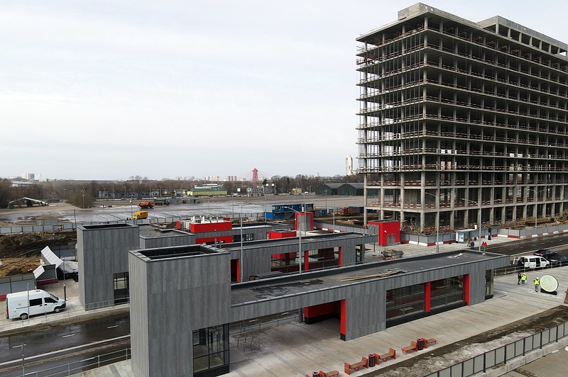 Станция «Мнёвники» и будущий многофункциональный комплекс по соседству, В Москве открыли две новые станции западного участка БКЛ метро