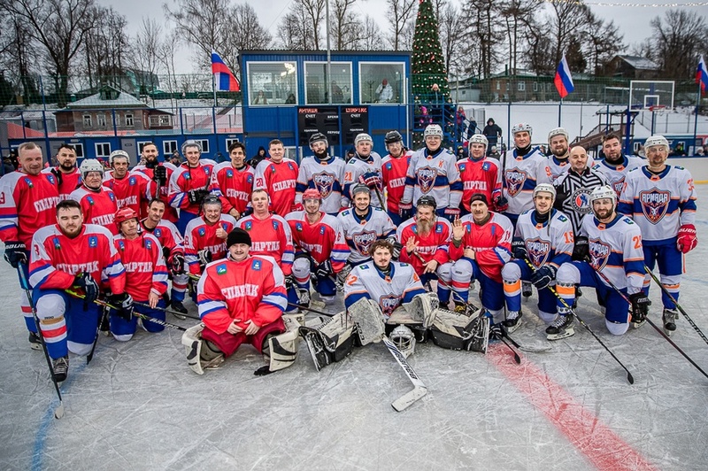 В Звенигороде сыграли первый хоккейный матч серии «Русская классика»