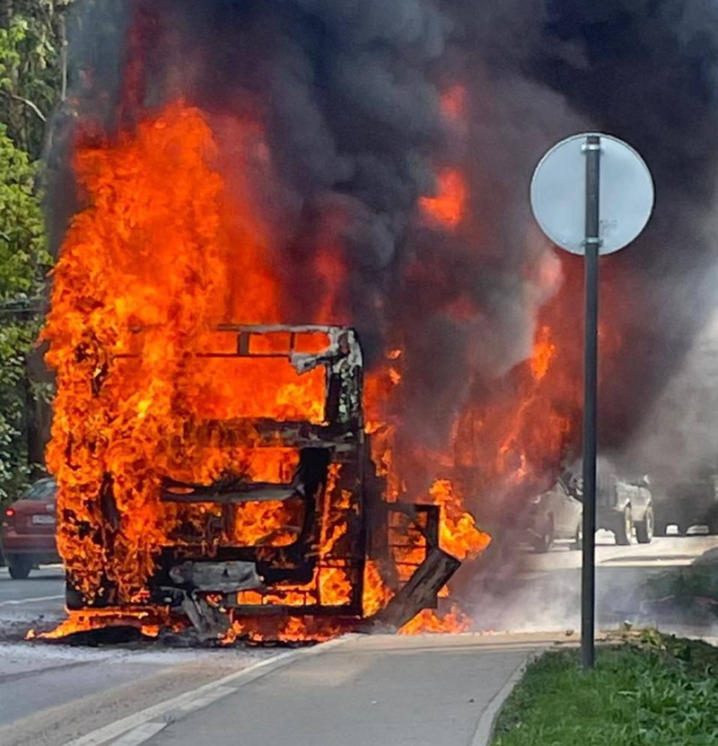 18 августа в Звенигороде сгорел рейсовый автобус Мострасавто, двигающийся по маршруту № 28