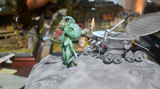Футуристическая миниатюра с инопланетянами, Выставка-конкурс стендового моделизма «Мини-Макс» проходит в Заречье