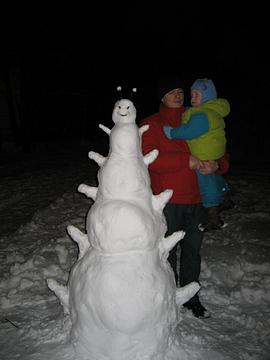 Вот такой у нас получился Снеговик-гусеница:), Конкурс снеговиков от «Одинцово-ИНФО» и «Позитроники», gusenitsa