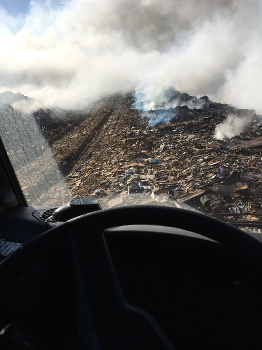 Пожар на мусорном полигоне в Часцах